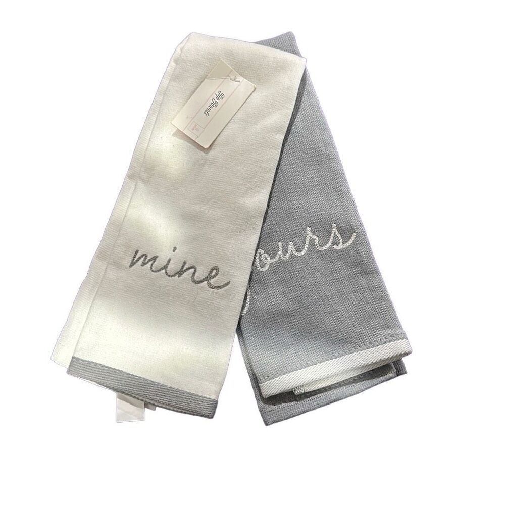 NWT “Yours” and “Mine” finger tip towels